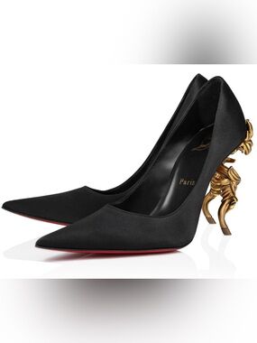 Christian Louboutin 100mm Belle Silk
Crepe Lin Galva RARE Heel Pumps